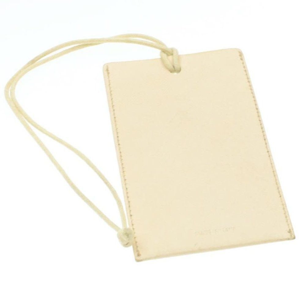 Salvatore Ferragamo Card Holder๐ฅPRICE DROP๐ฅ - Picture 2 of 6